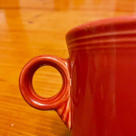 Set of Retired Paprika Fiestaware Mugs - Picture 5 of 6